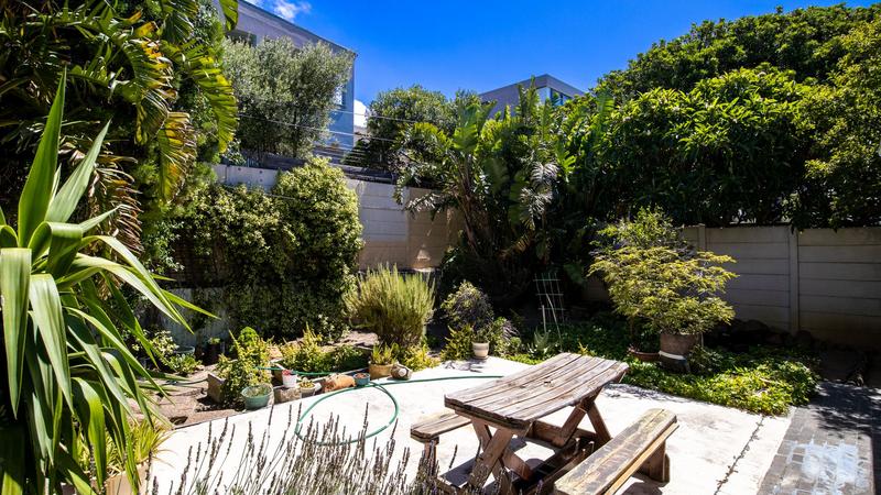 7 Bedroom Property for Sale in Walmer Estate Western Cape